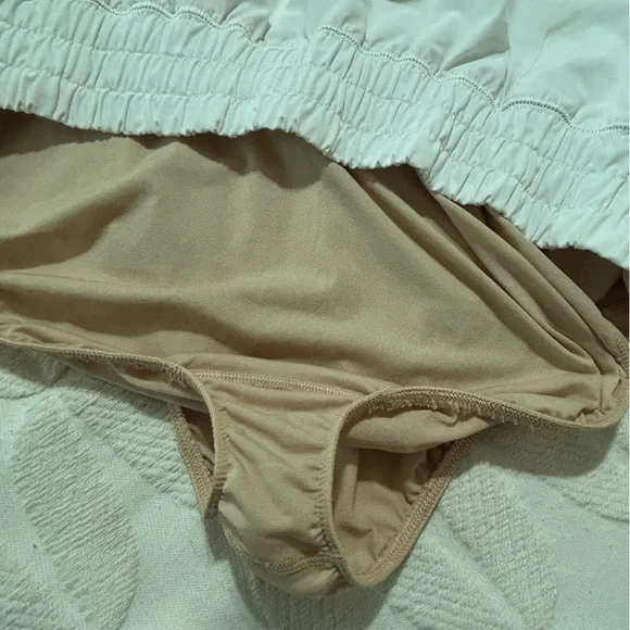 EUC like new Calia  Women's White Step Up Shorts, size L. Lined. Athletic - Picture 10 of 11